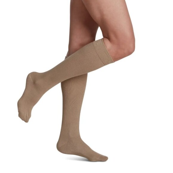Sigvaris Casual Cotton 146 Women's 15-20 mmHg Compression Calf Stockings - Picture 1 of 2